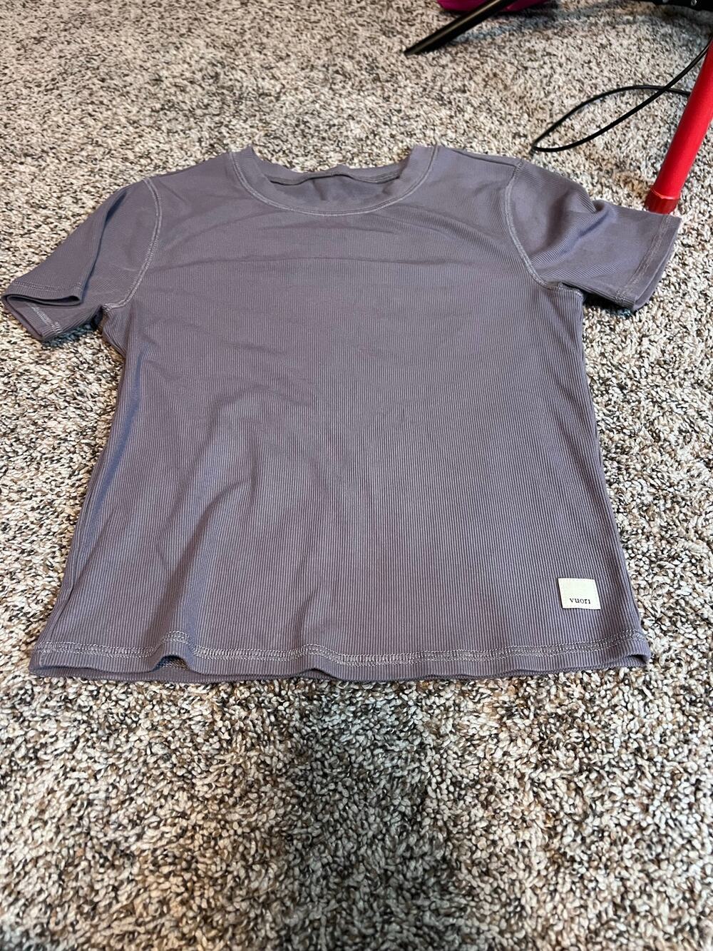 Vuori purple ribbed tshirt